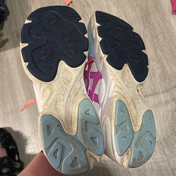 ASICS Retro Color Sneakers - Picture 7 of 7